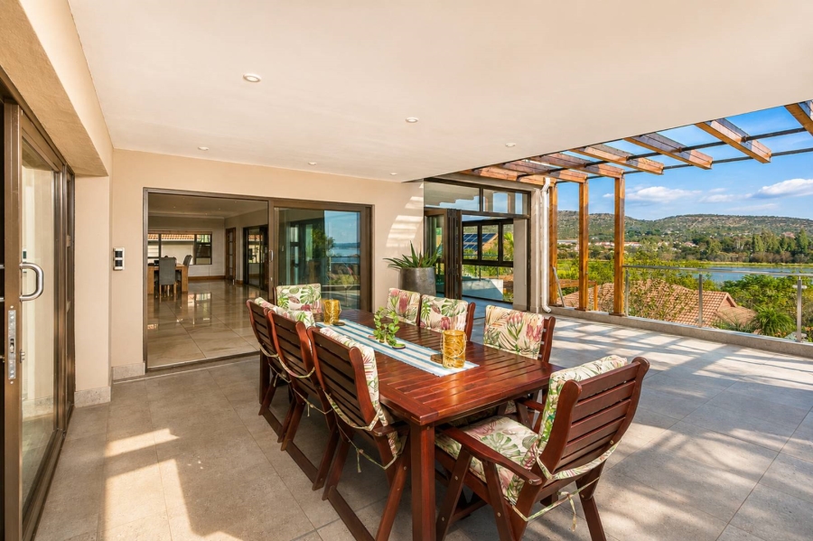 6 Bedroom Property for Sale in Birdwood Estate North West